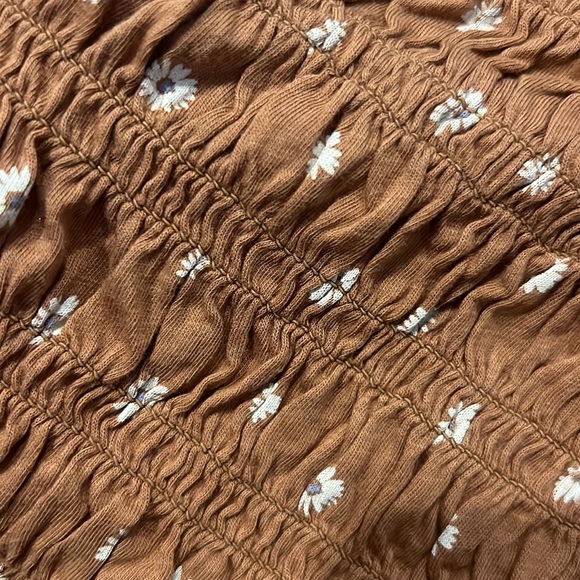 Spring Crop Top - Picture 2 of 2